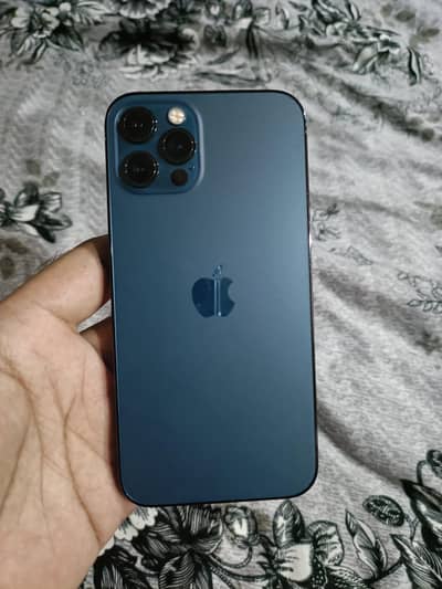 I phone 12 pro 128 GB