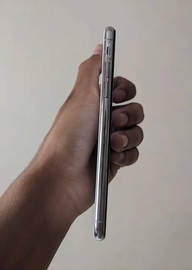 iPhone xs 1