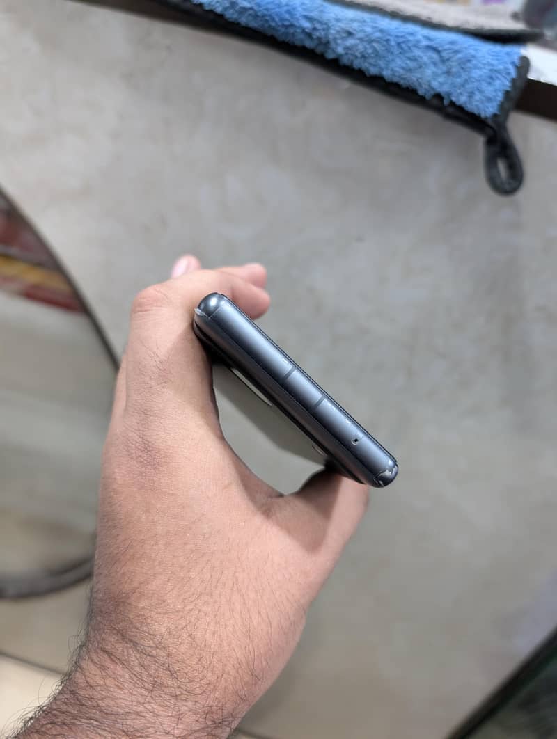 Google Pixel 7a 4