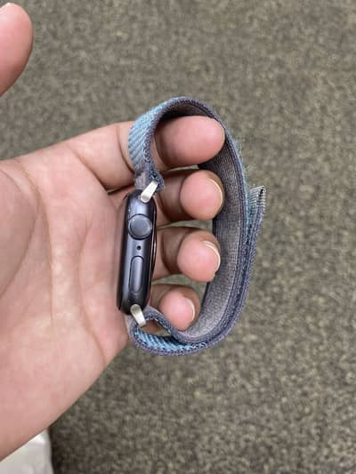 Apple Watch Series 6 40 mm gray colour