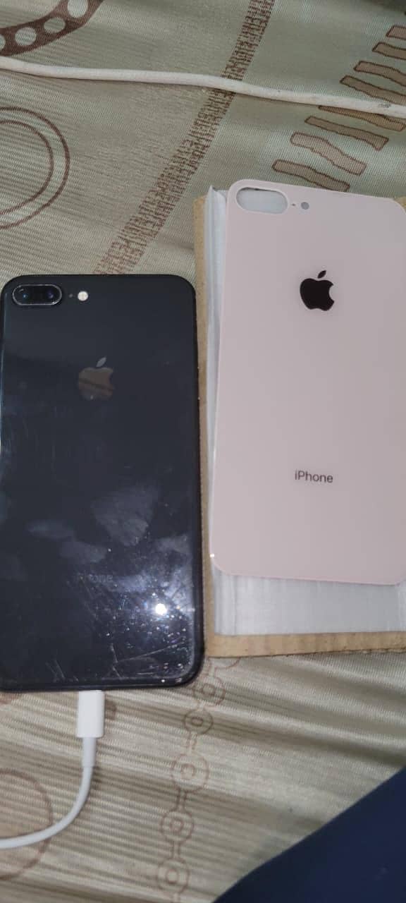 Apple iPhone 8 Plus 7