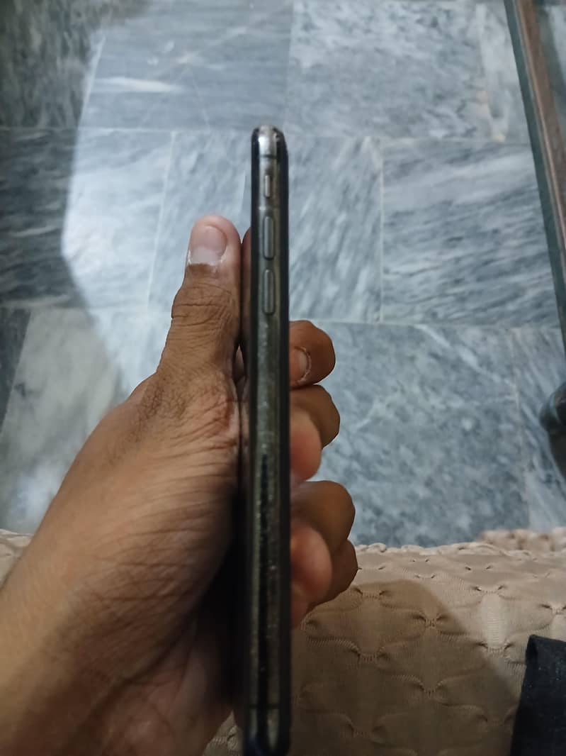 Apple iPhone XS 8