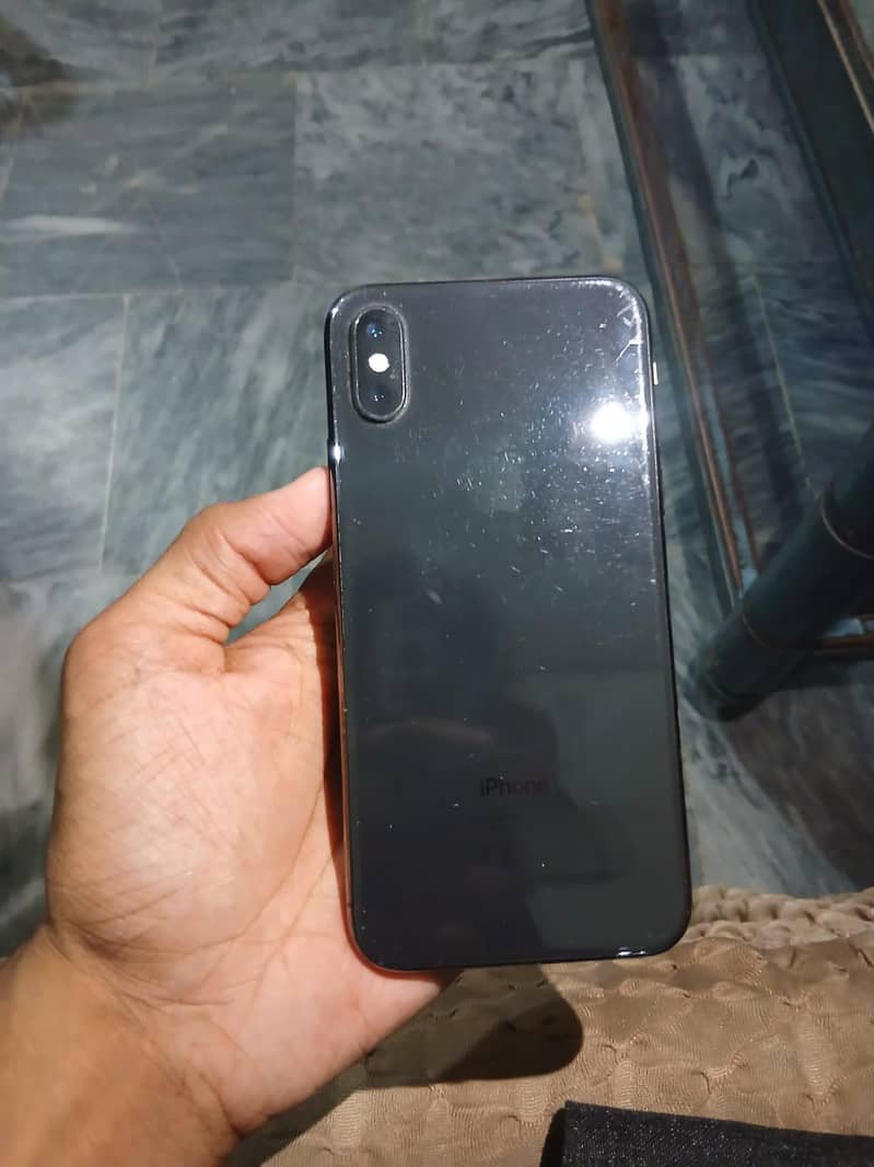 Apple iPhone XS 9