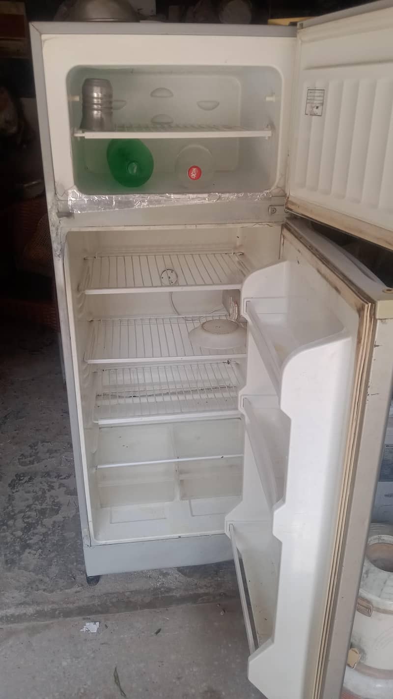 Haier HRF Model 1