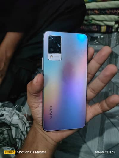 Vivo V21/8/128 box ha chgarga nhi ha