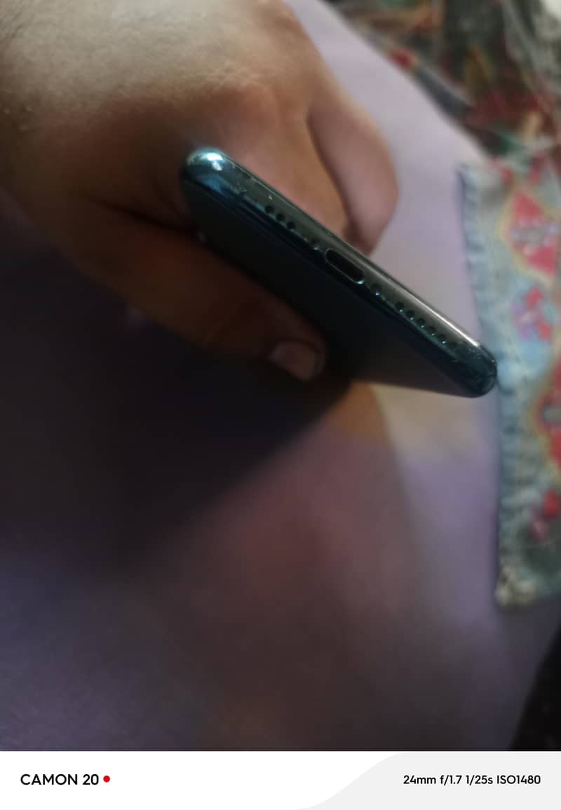 Apple iPhone 11 Pro 1