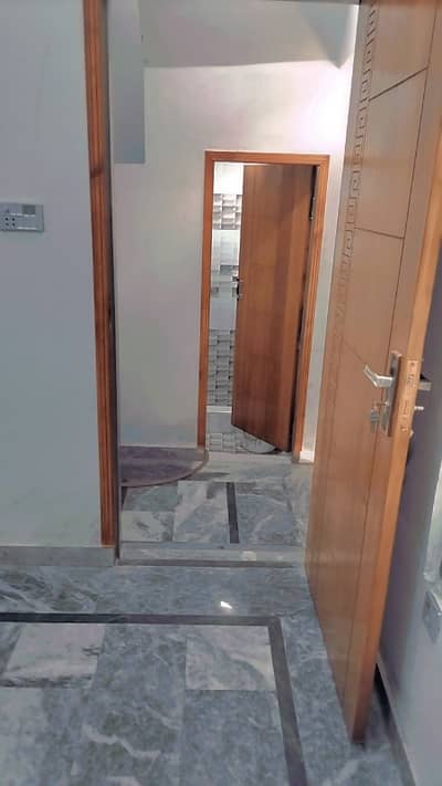 5 MARLA SINGLE STOReY HOUSE FOR RENT