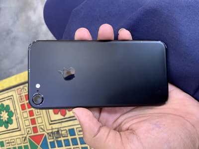 Apple iPhone 7