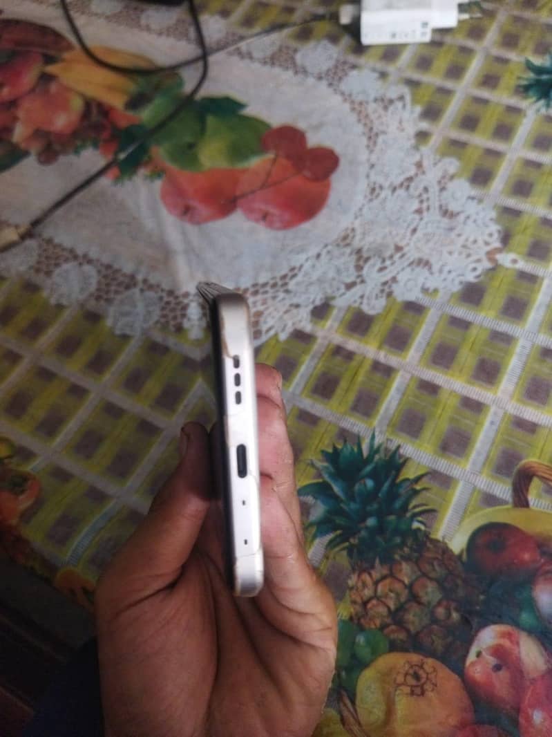 OPPO A6 1