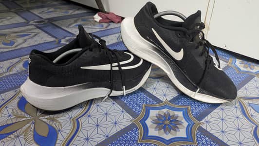 running shoes 