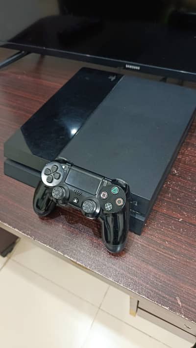 PS4 Fat 500GB (cables included) with 5 games
