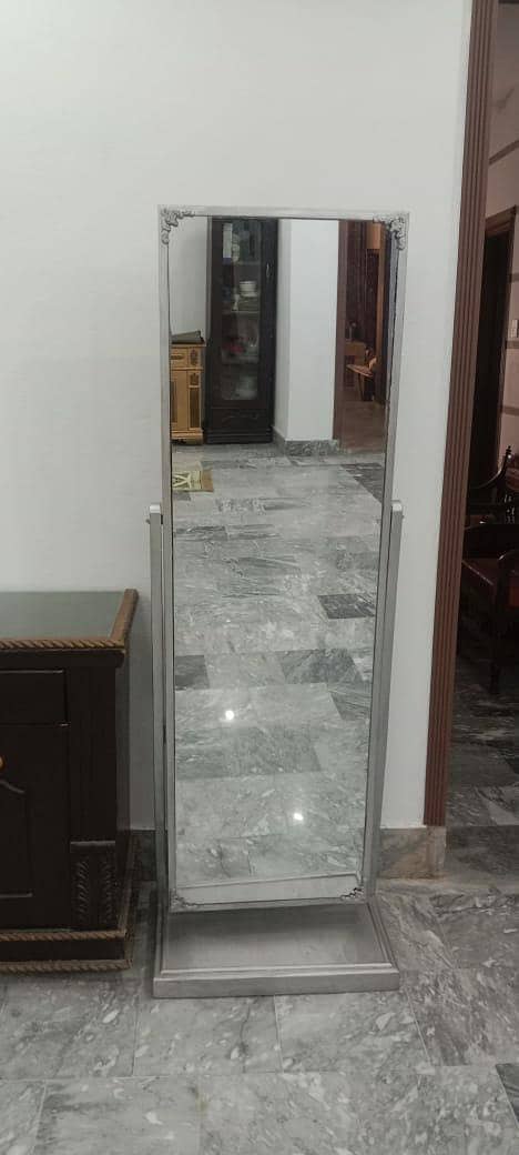 Standing Mirror 0