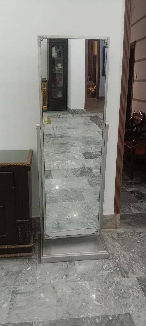 Standing Mirror 1