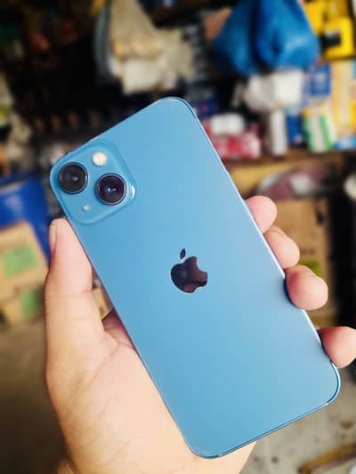 Apple iPhone 13