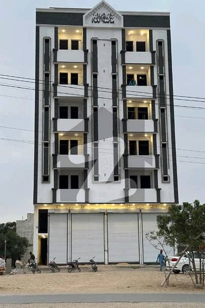 Spacious 700 Sq. Ft. Leased Flat for Sale in Gulshan-e-Maymar