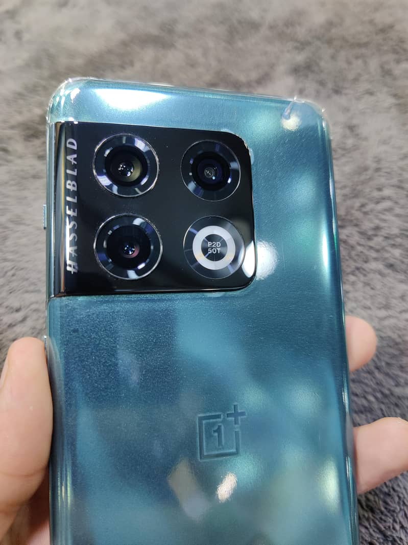 One Plus 10 Pro 1