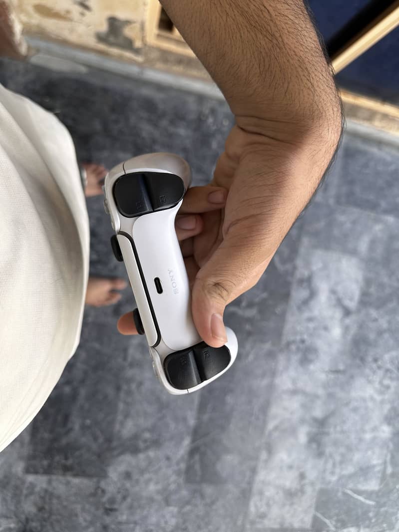 Ps5 white controller 0