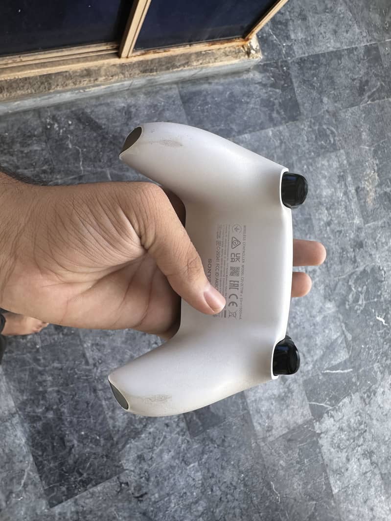 Ps5 white controller 3