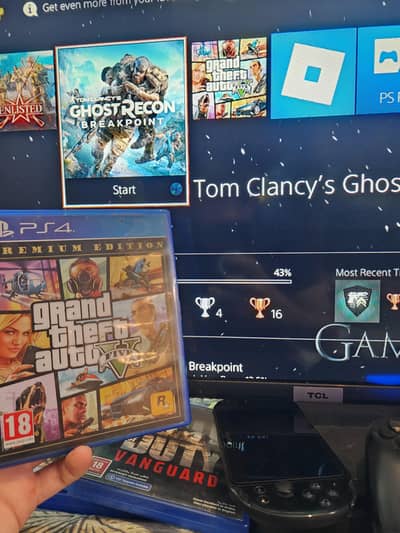 GTA 5 PS4 - Like New Condition