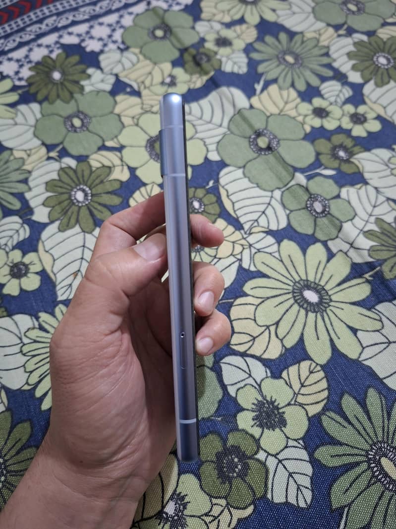Google Pixel 7a 5
