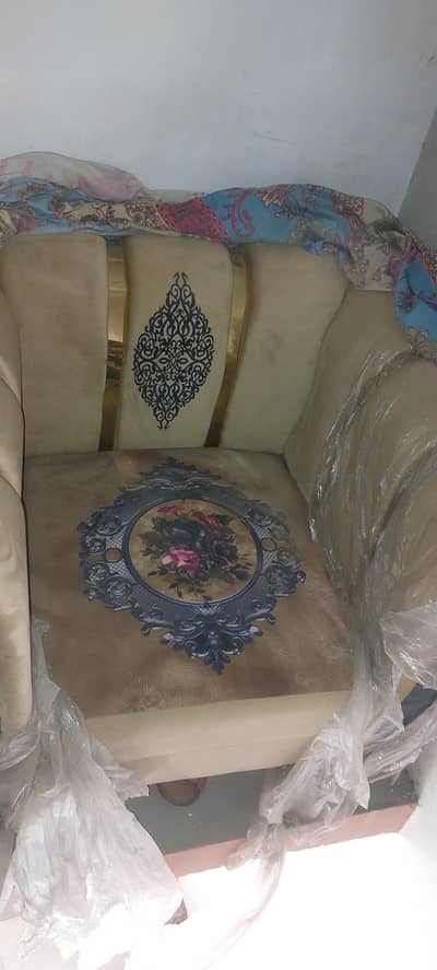slightly less used sofa set for sale urgent
