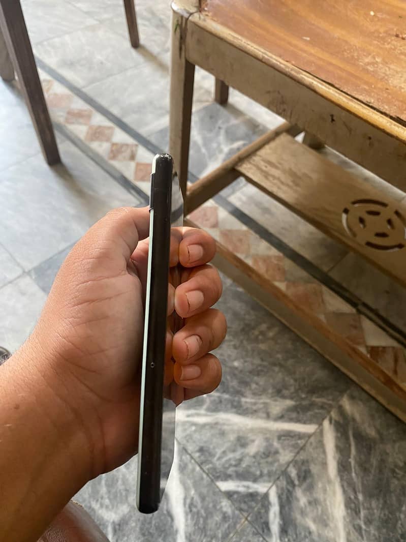 Google Pixel 6a 3