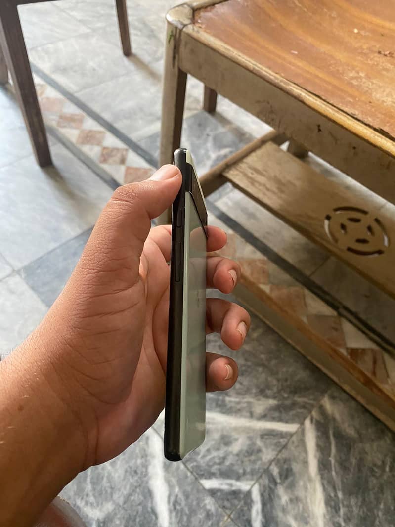 Google Pixel 6a 4