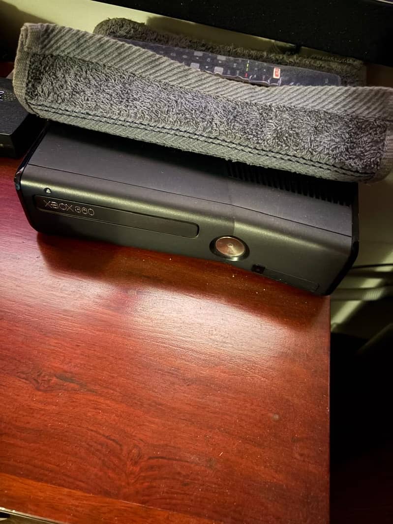 Xbox 360 S 1