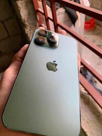 Apple iPhone 13 Pro