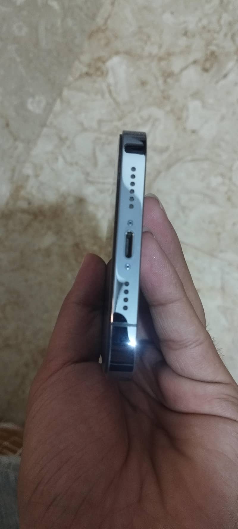 Apple iPhone 13 Pro Max 4