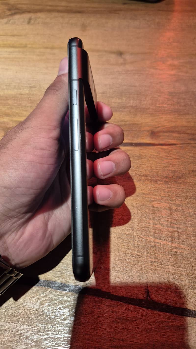 Google Pixel 8 5