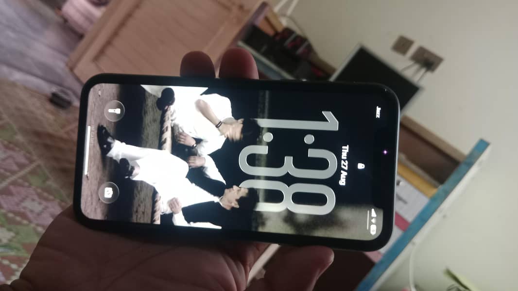 Apple iPhone 11 0