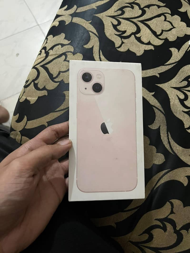 Apple iPhone 13 1
