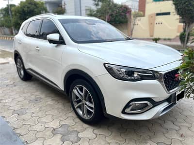 MG HS 2021