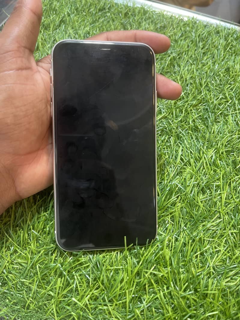 Apple iPhone 11 2