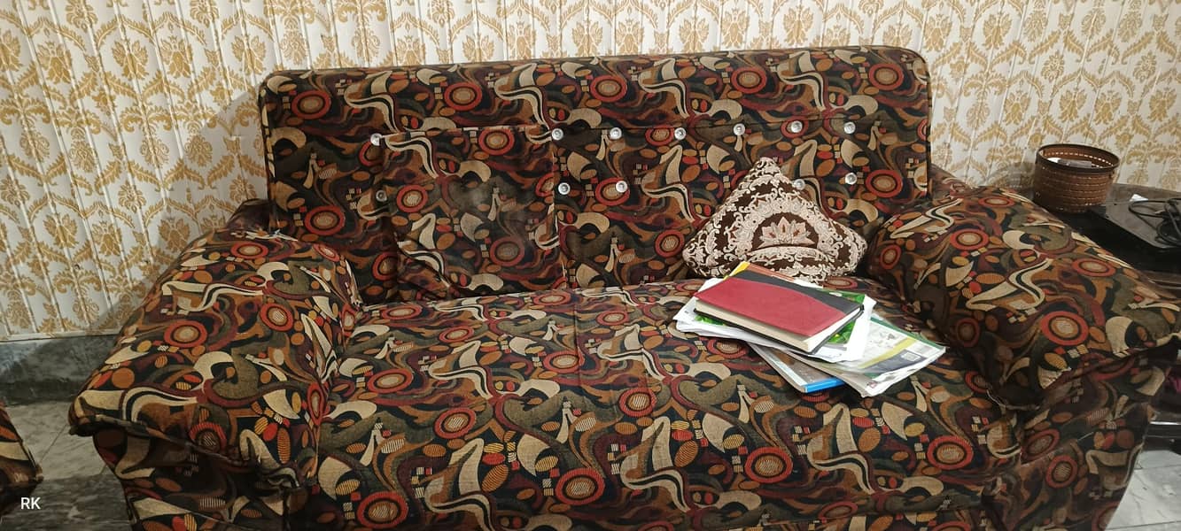 GOOD CONDITION SOFA SET 1