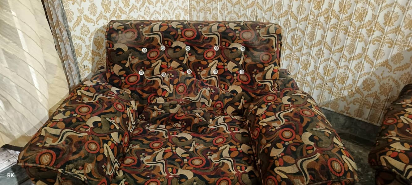 GOOD CONDITION SOFA SET 2