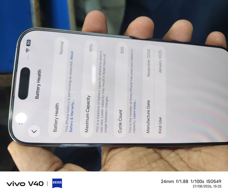 Apple iPhone 16 Pro Max 0