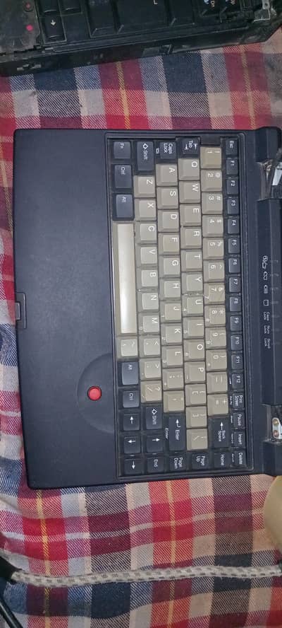 Rare Ultra-Vintage ZEOS Subnotebook (1995 Model) – Collector's / Part