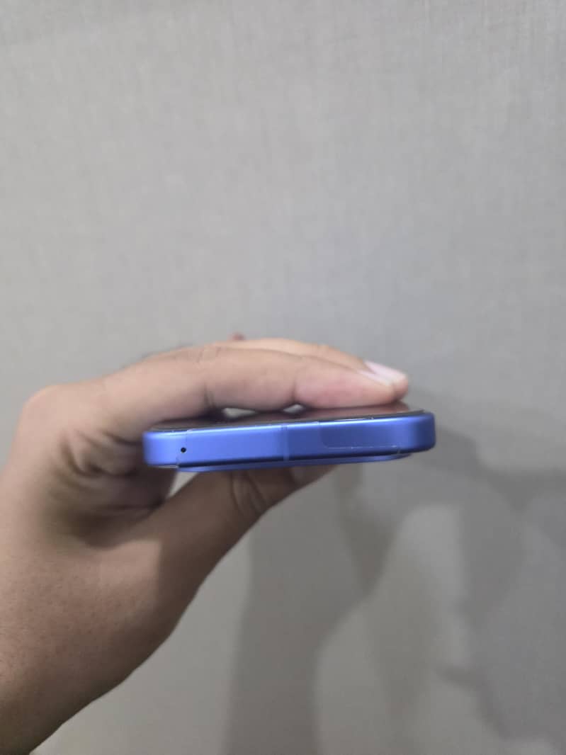 Google Pixel 10 3