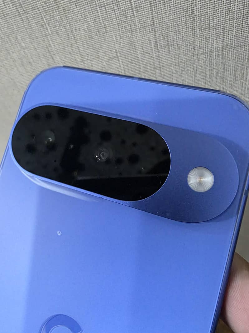 Google Pixel 10 5