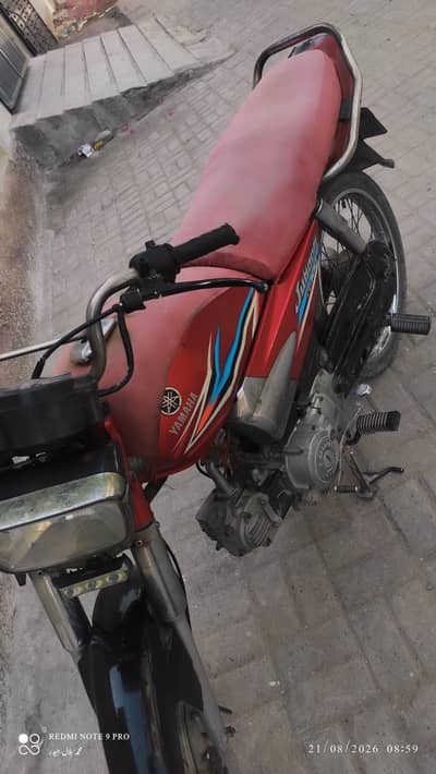 Yamaha Junoon