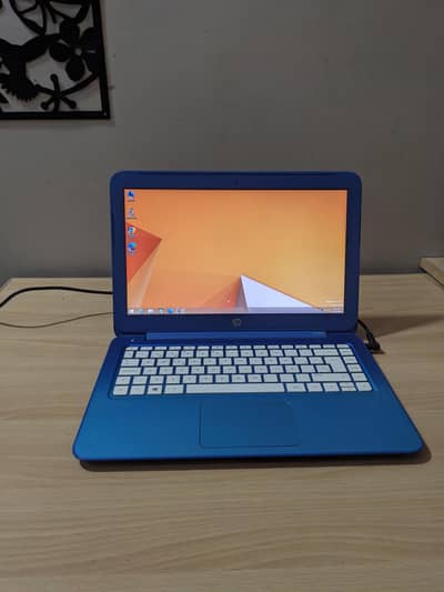 HP Stream 14 laptop for sale on discounted price