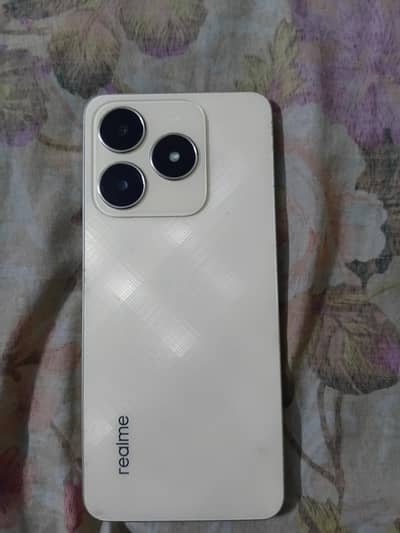 Realme C61
