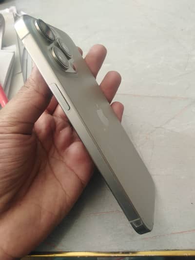 Apple iPhone 15 Pro Max