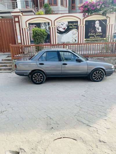 Nissan Sunny 1991