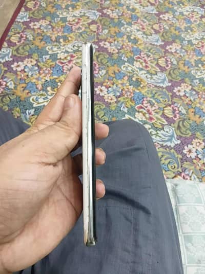 ONE PLUS 10 PRO