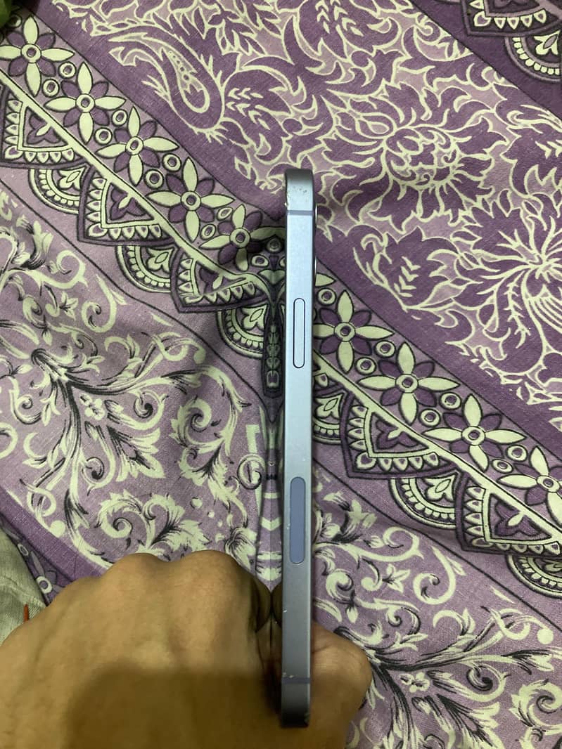 Apple iPhone 12 2