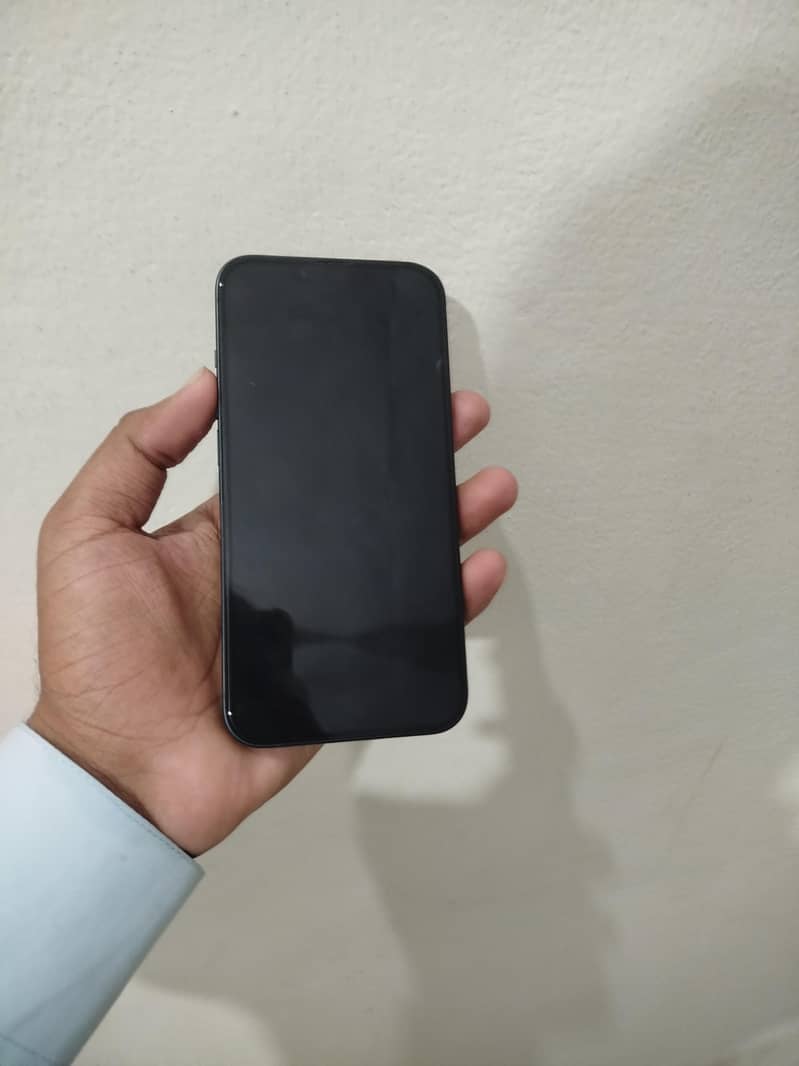 Apple iPhone 13 3