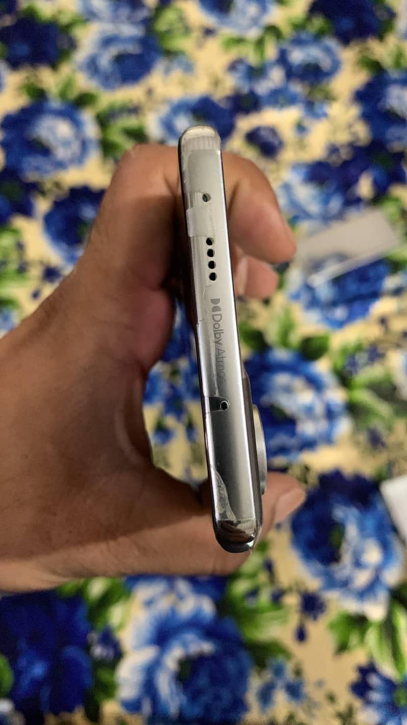 Tecno CAMON 40 Pro plus 4